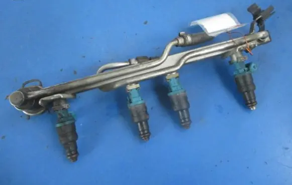 Volkswagen PASSAT B5 Fuel main line pipe 050133681A