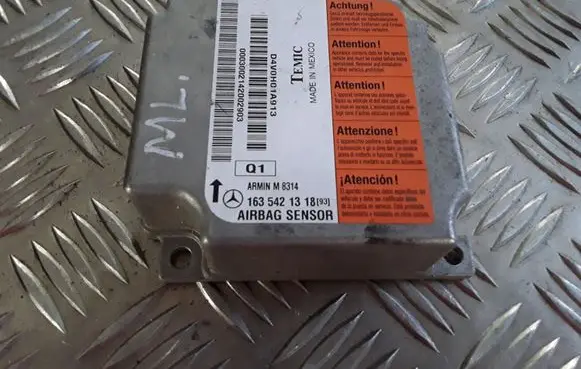 Mercedes-Benz ML W163 Airbag control unit/module 1635421318 ARMINM8314