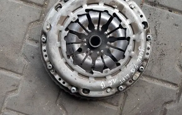 Nissan Juke I F15 Dual mass flywheel 302059210RIAUTOPI 302059210R