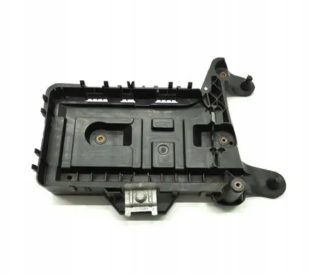 Audi Q3 8U Battery tray 1K0915333