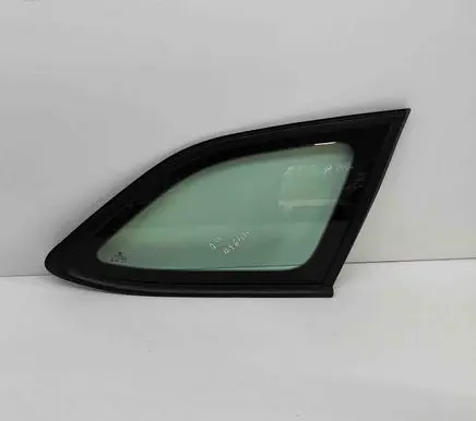 Skoda Octavia Mk4 Rear side window 43R00048 5E7845298