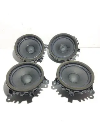 Volvo V40 Audio system kit 30657445