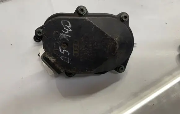 Audi A5 Sportback 8TA Intake manifold valve actuator/motor 059129086L 1019809S06 A2C53289031