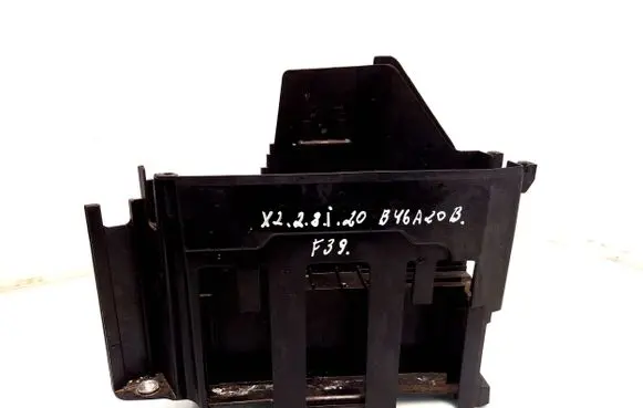 BMW X2 F39 Engine control unit box 8581370 586509