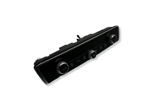 Audi A3 S3 8V Climate control unit 8V0820043
