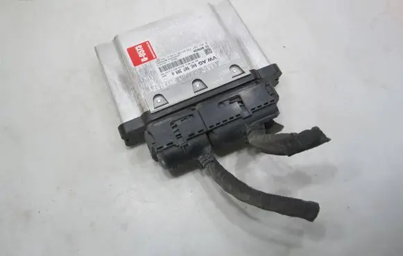 Volkswagen Golf VII Engine control unit/module 04E907309A 0261S07726