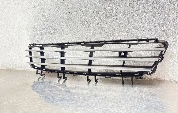 Opel Astra H Front bumper lower grill 24460271