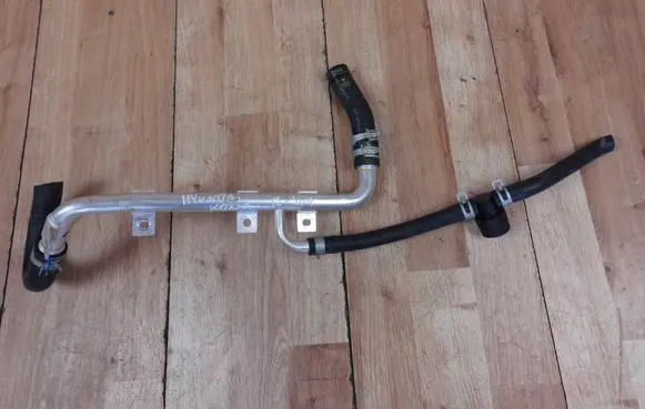 Hyundai Kona I Engine coolant pipe/hose 369220E650