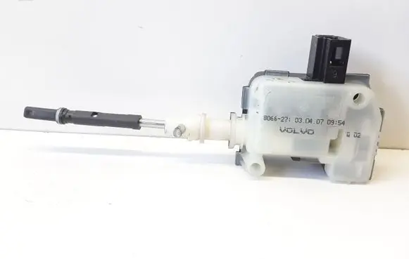 Volvo V70 Fuel tank cap lock 806627