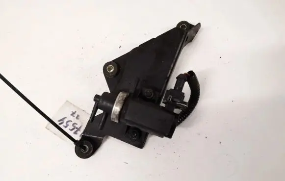 Volvo S40, V40 Turbo solenoid valve 30618057