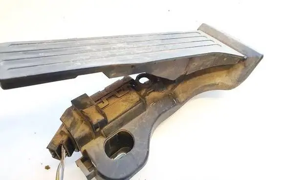 Skoda Octavia Mk2 (1Z) Accelerator throttle pedal 1K1721503P