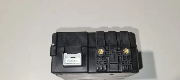 Lexus RX 450H Hand brake control module 8968033010
