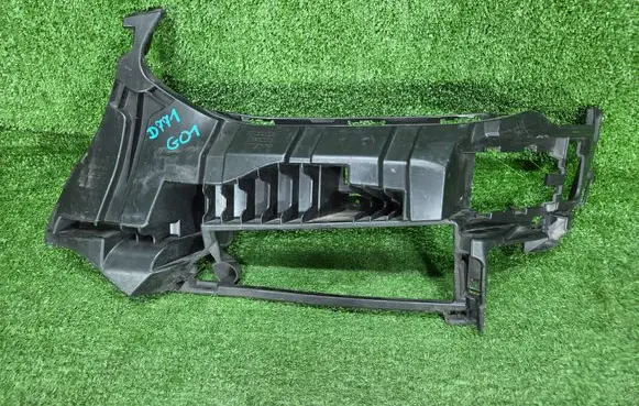 BMW X3 G01 Front bumper mounting bracket 51117399977 7399977