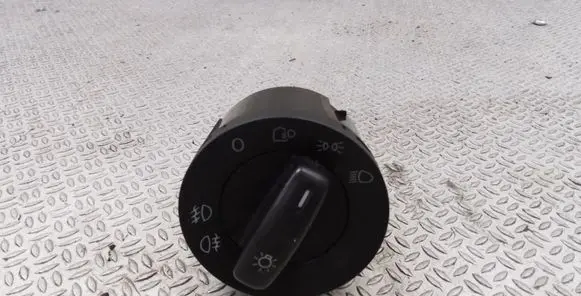 Volkswagen PASSAT B6 Light switch