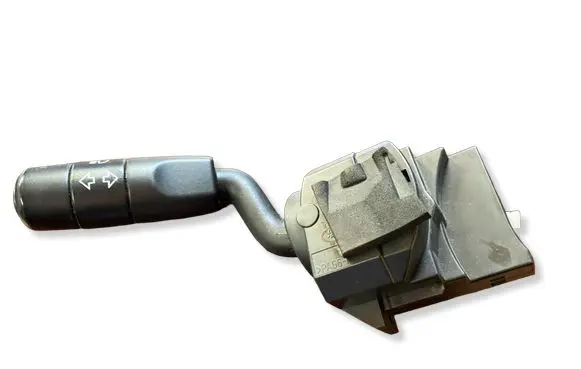 Land Rover Discovery 4 - LR4 Indicator stalk XPC500160