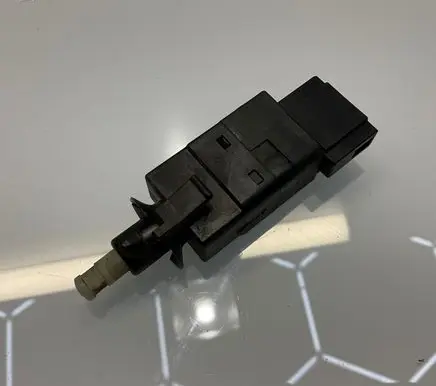 Mercedes-Benz E W211 Brake pedal sensor switch 0015454009 A0015454009
