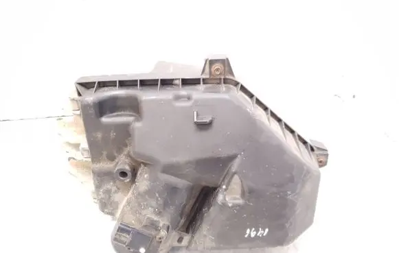 Honda FR-V Air filter box