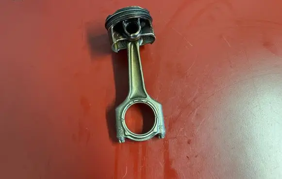 BMW X3 G01 Piston with connecting rod 8654480