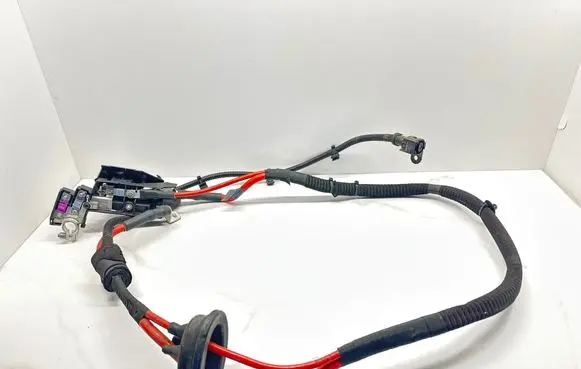 Audi Q7 4M Positive cable (battery) 4M0971225AS 79688HW0H