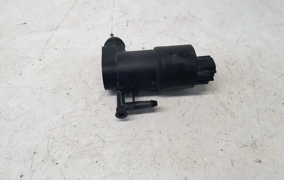 Toyota Yaris Windscreen/windshield washer pump 853300F021
