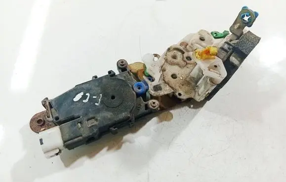 Subaru Forester SF Front door lock 
