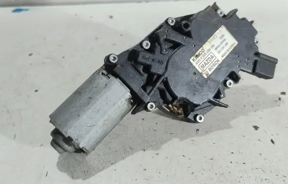 Mazda 3 I Rear window wiper motor BP4K-67450