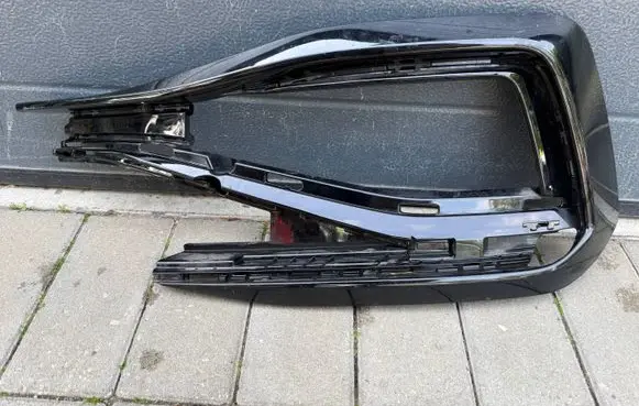 Volkswagen PASSAT B8 Front bumper lower grill 3G0853793C