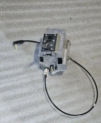 Mercedes-Benz SL R230 Gear shifter/selector A2302674724