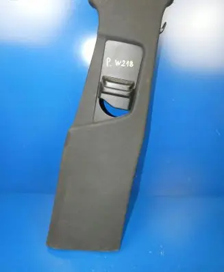 Mercedes-Benz CLS C218 X218 (B) pillar trim (top)