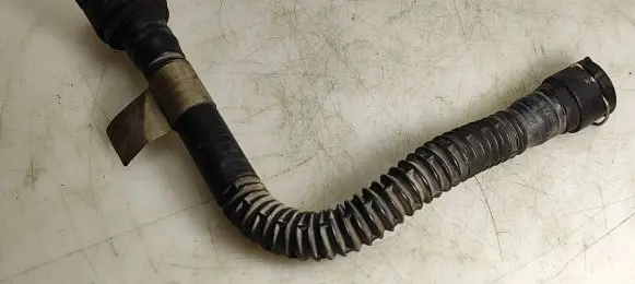 Opel Insignia A Breather hose/pipe 55566095
