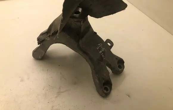 Audi A5 8T 8F Engine mounting bracket 8K0199308BE