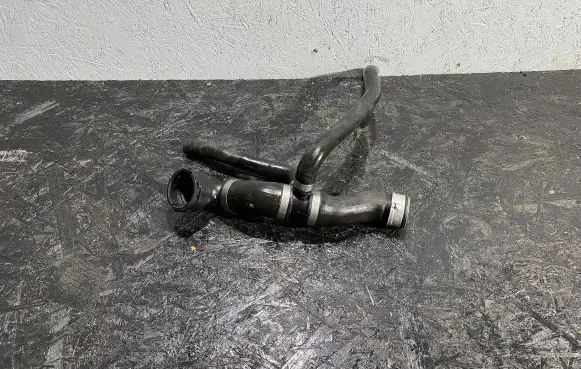 Mercedes-Benz S W221 Engine coolant pipe/hose A2305015382