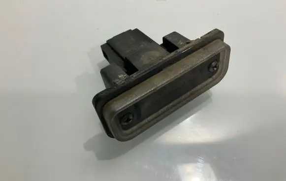 Mercedes-Benz E W211 Number plate light A2038200256 2038200256
