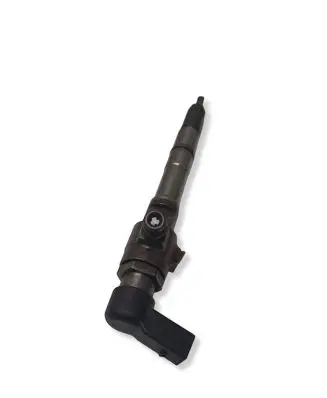 Volkswagen Caddy Fuel injector 03L130277B