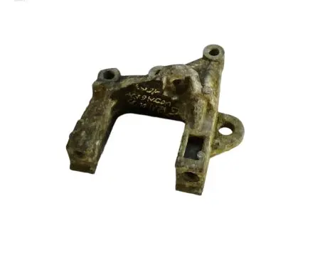 Chrysler Grand Voyager V Engine mounting bracket