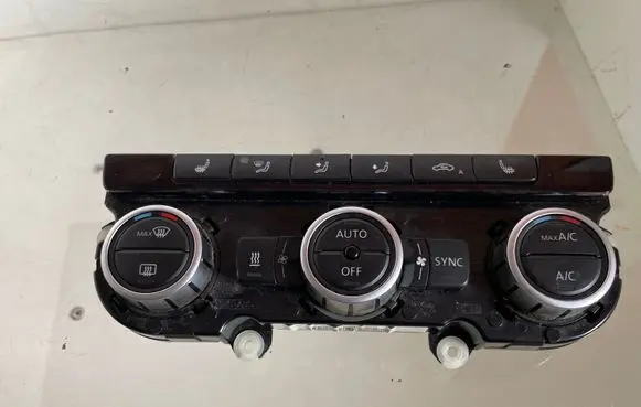Volkswagen Touran II Climate control unit 3AA907044CM 5HB01240513