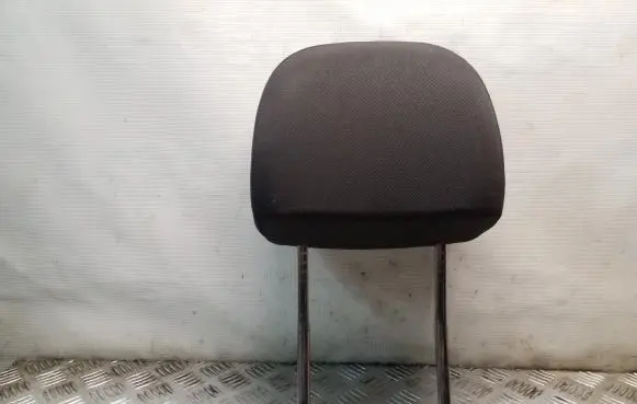 Opel Meriva B Front seat headrest 
