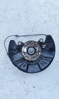 Subaru XV II Front wheel hub