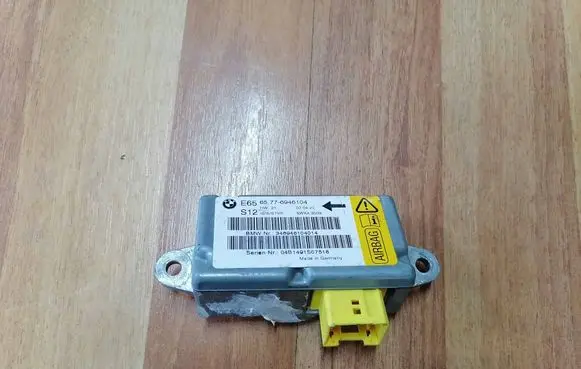 BMW 7 E65 E66 Airbag control unit/module 6946104 65776946104 5WK43503