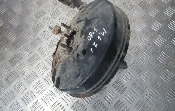 Mazda 626 Brake booster 83404324 834-04324