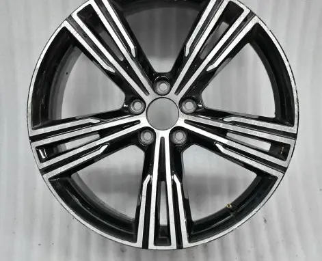 Volvo S60 R19 alloy rim 