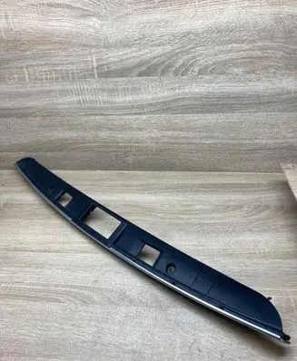 Mercedes-Benz C W204 Tailgate trim A2047400593