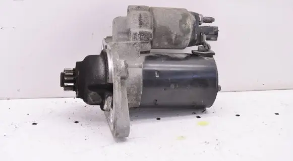 Skoda Octavia Mk2 (1Z) Starter motor 02Z911023E