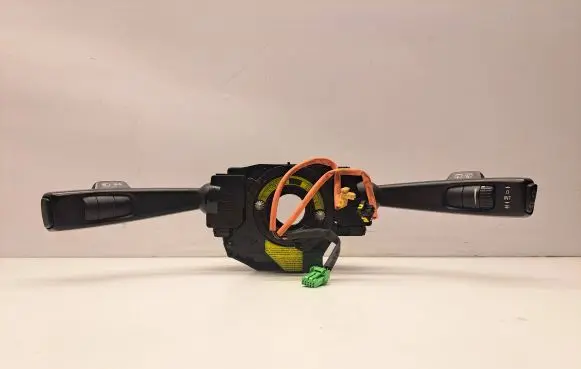 Volvo V50 Wiper turn signal indicator stalk/switch 17D773A P30716341 T0089034