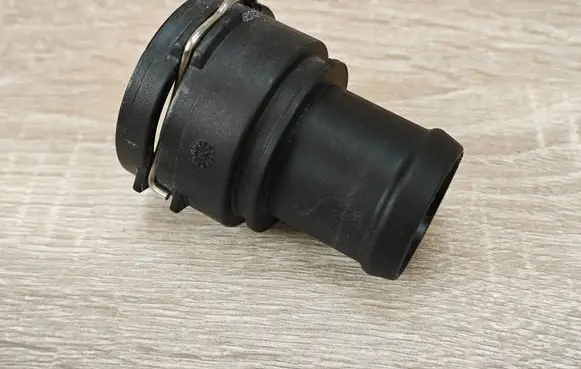 Audi A6 S6 C7 4G Engine coolant pipe/hose 3B0122291C