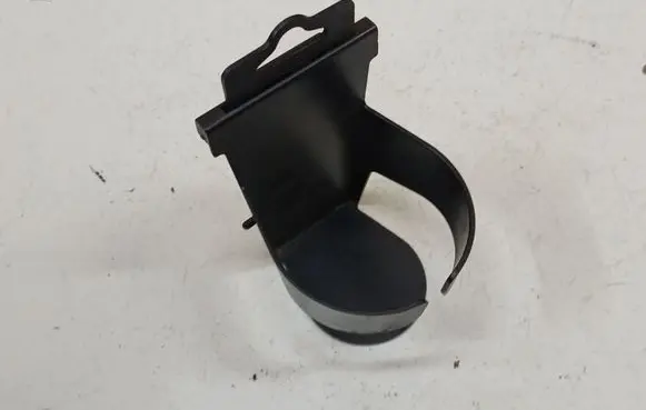 Volkswagen PASSAT B5 Cup holder 