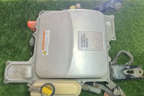 Toyota Prius (XW20) Voltage converter inverter G920047120