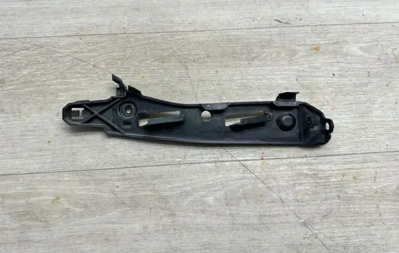 Porsche Cayenne (92A) Front bumper mounting bracket 7P5807049B 95850504901