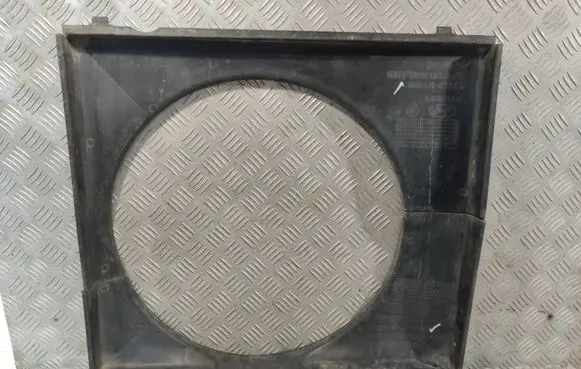Hyundai Terracan Radiator cooling fan shroud 25351H1900