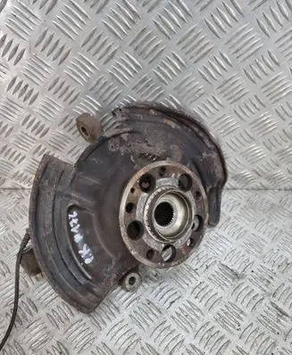 Mercedes-Benz A W176 Front wheel hub